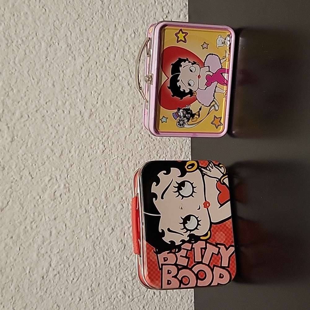 Betty Boop tins